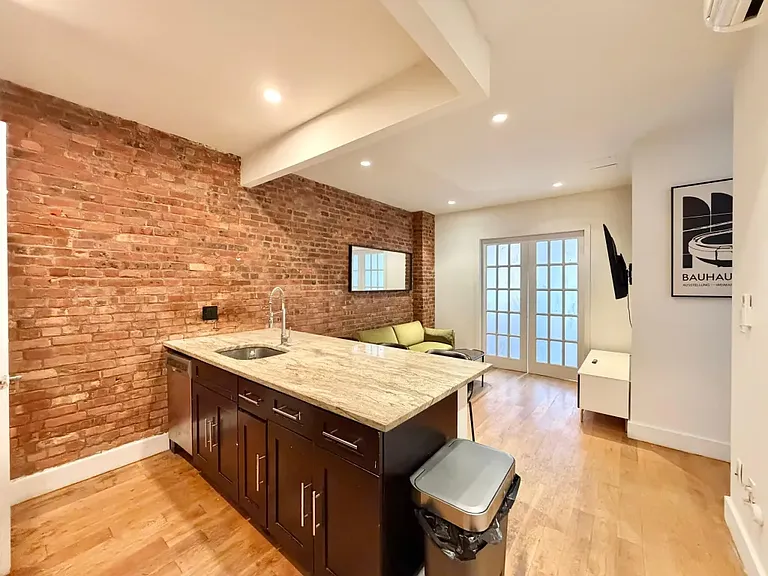 1694 Park Ave #833 — Photo 9