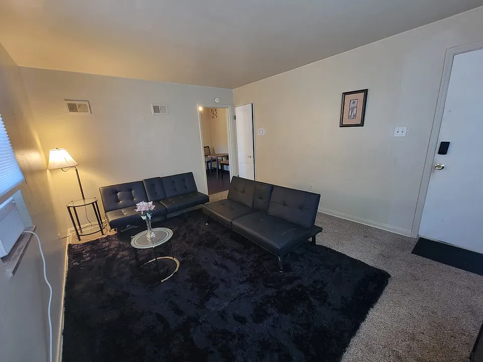 58 W Nottingham Rd #3
