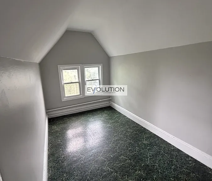 130 Bradley Ave #405 — Photo 4