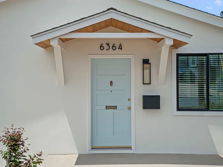 6364 Osler St — Photo 29