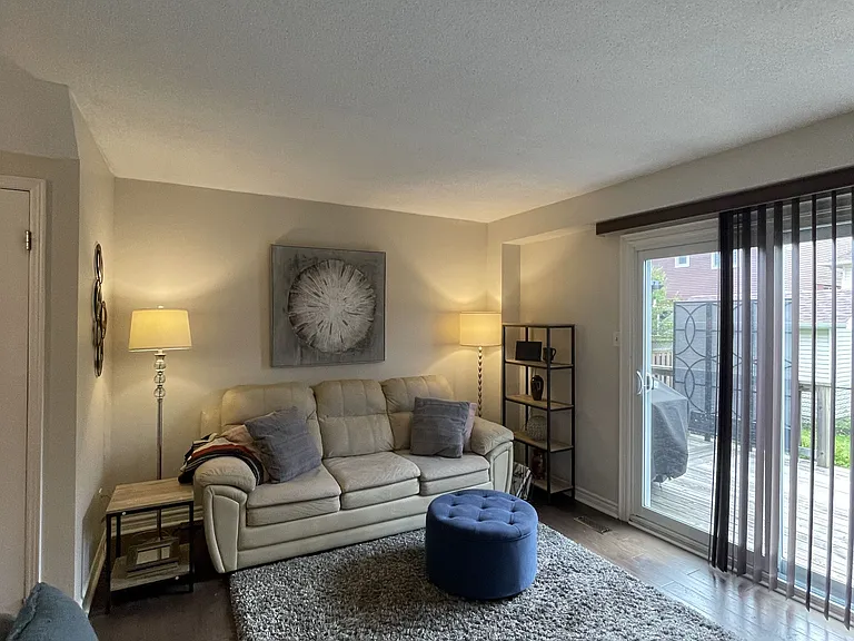 2140 Clipper Cres — Photo 21
