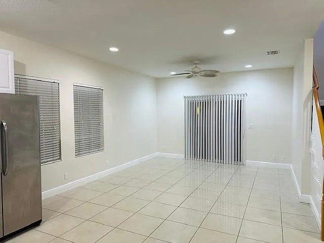 4216 Leo Ln #5G — Photo 8