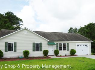 218 Michel Ct, Hubert, NC 28539