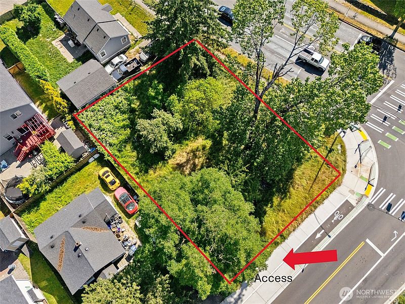 3rd image of 1602 E 64th Street