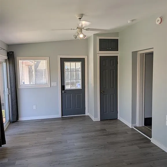 2990 Pillette Rd #2 — Photo 4