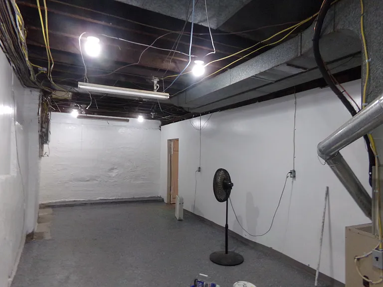 2830 Broadway Ave #2 — Photo 25