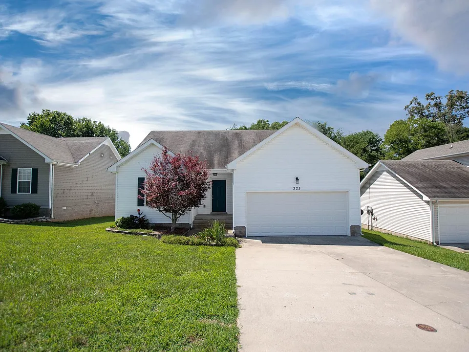 335 Chalet Cir