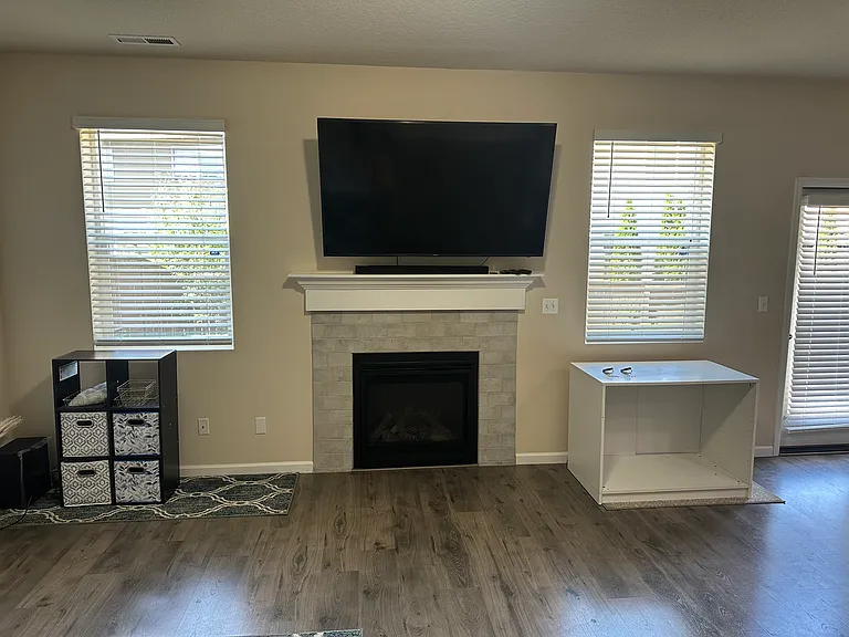 7395 NW 164th Ave — Photo 3