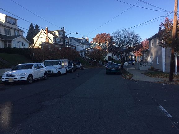 5th image of 105 Mount Prospect Ave