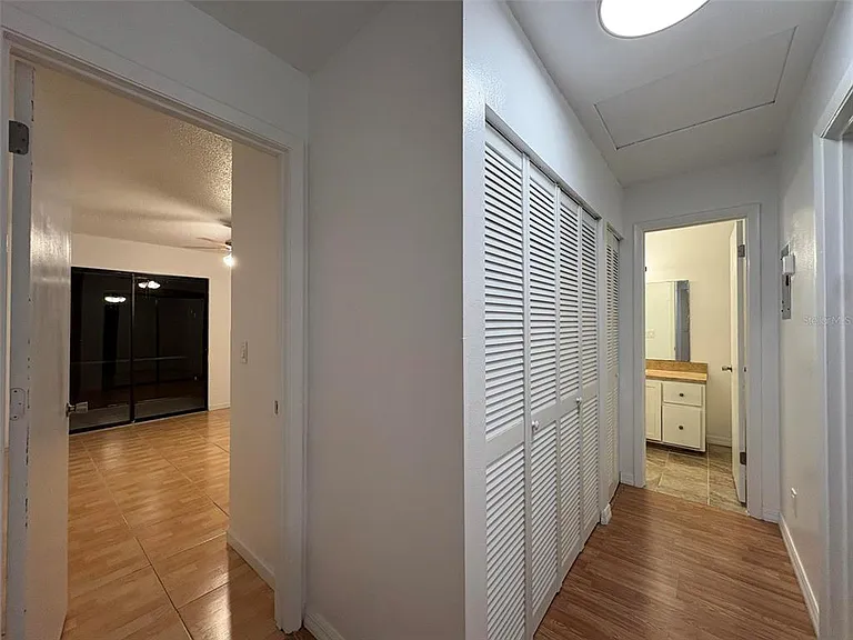 1724 Foxhall Cir #1724 — Photo 13