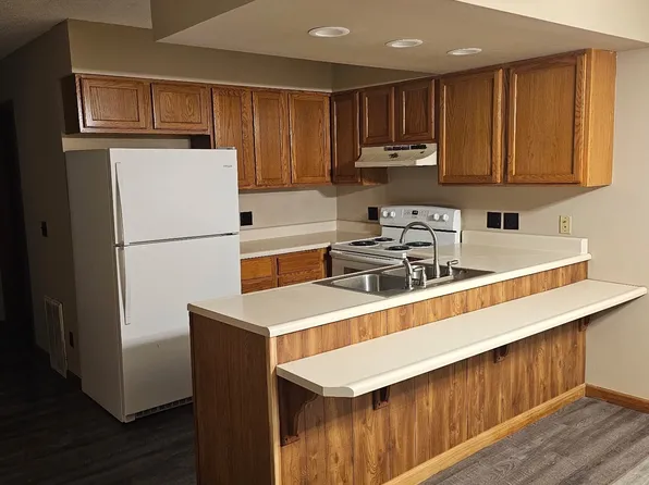 204 State St #B, Galatia, IL 62935