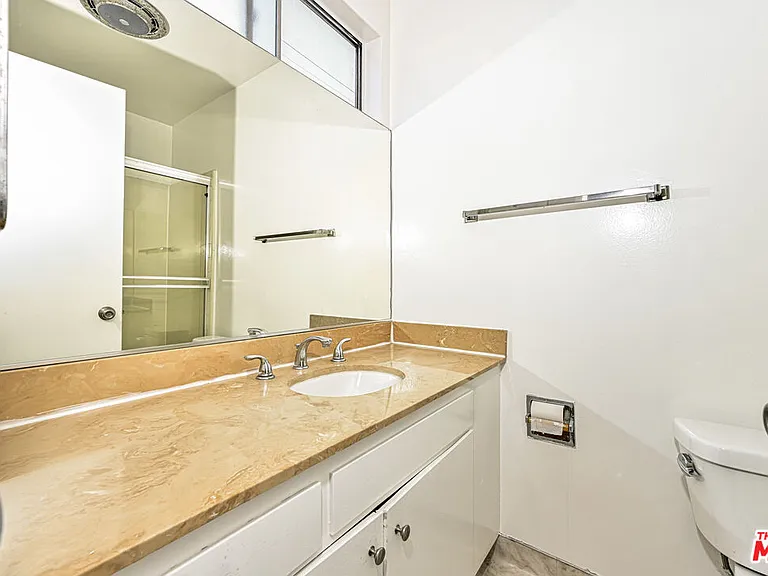1440 Reeves St #103 — Photo 14