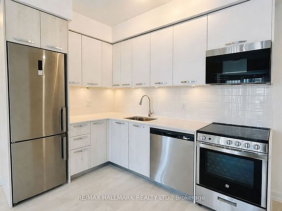 2nd image of 75 James St S #713