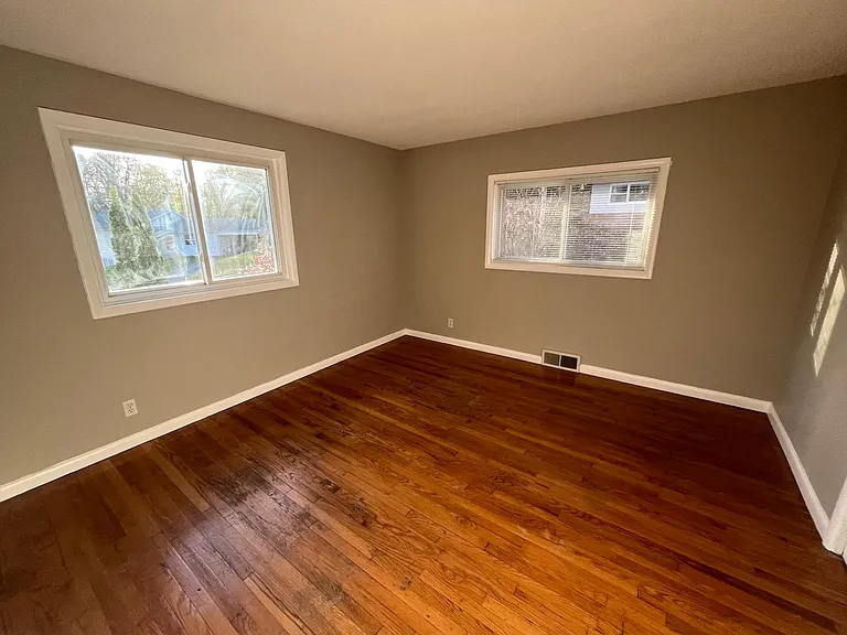 36 Rivermount Ter #A — Photo 17