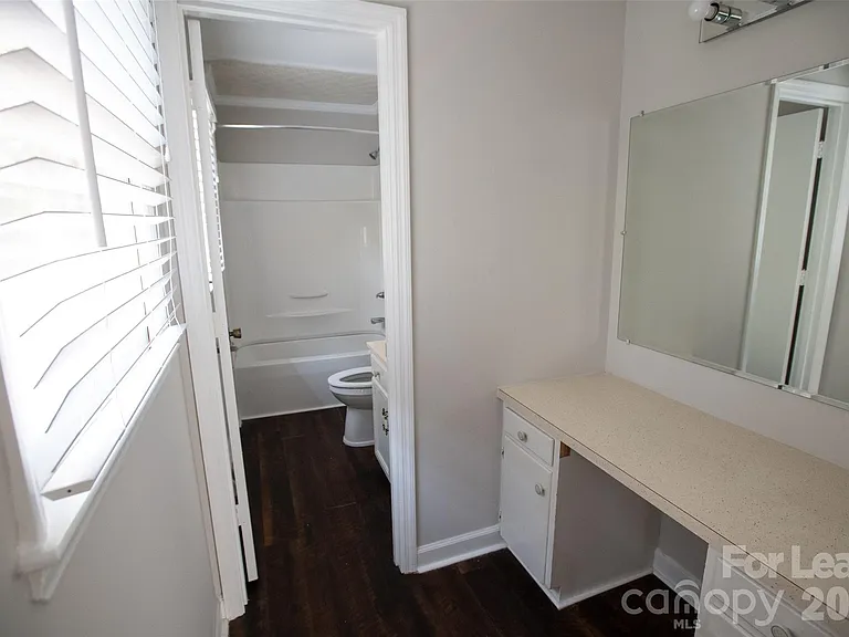 9100 Nash Ave — Photo 15
