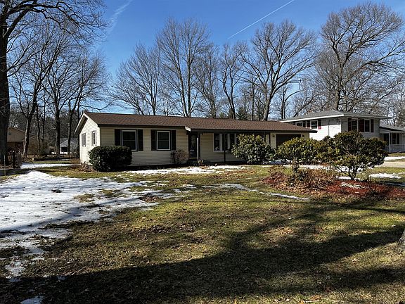3rd image of 15131 Deremo Ave