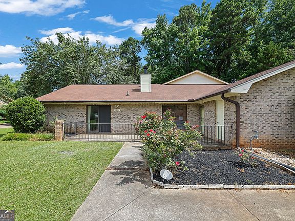 2nd image of 1238 Shannon Way