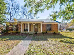 517 Hunters Creek Cir, Madison, MS 39110