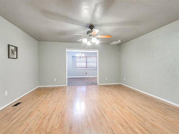 5th image of 501 Conestoga Dr