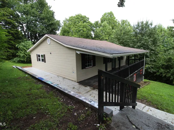 813 Big Hill Rd, Pennington Gap, VA 24277