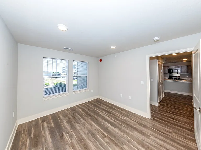 The Caravel Apartments — Photo 13