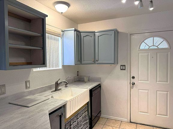 4th image of 13458 E 53rd Ln