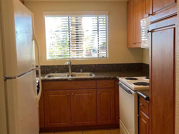 5th image of 3206 Old Bridgeport Way