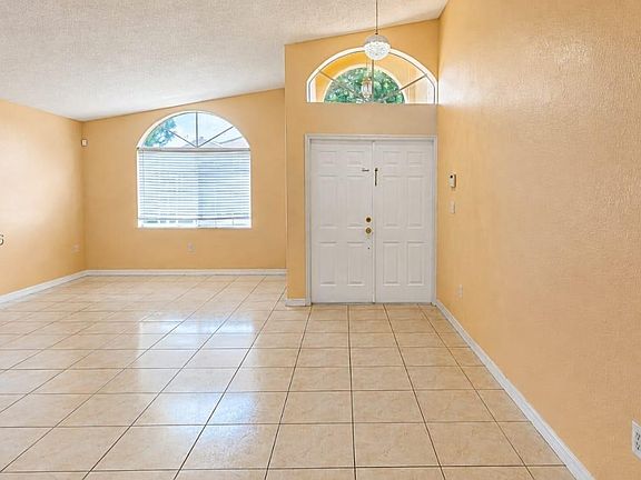 3rd image of 15339 SW 32nd Ter