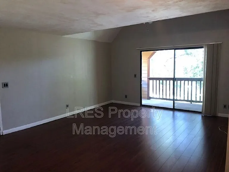 465 Forestway Cir #1 — Photo 6