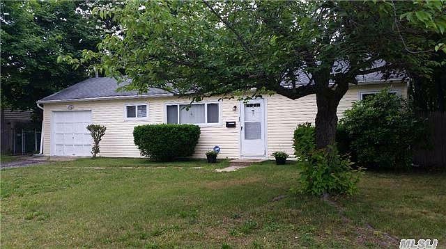2nd image of 17 Tamarack St