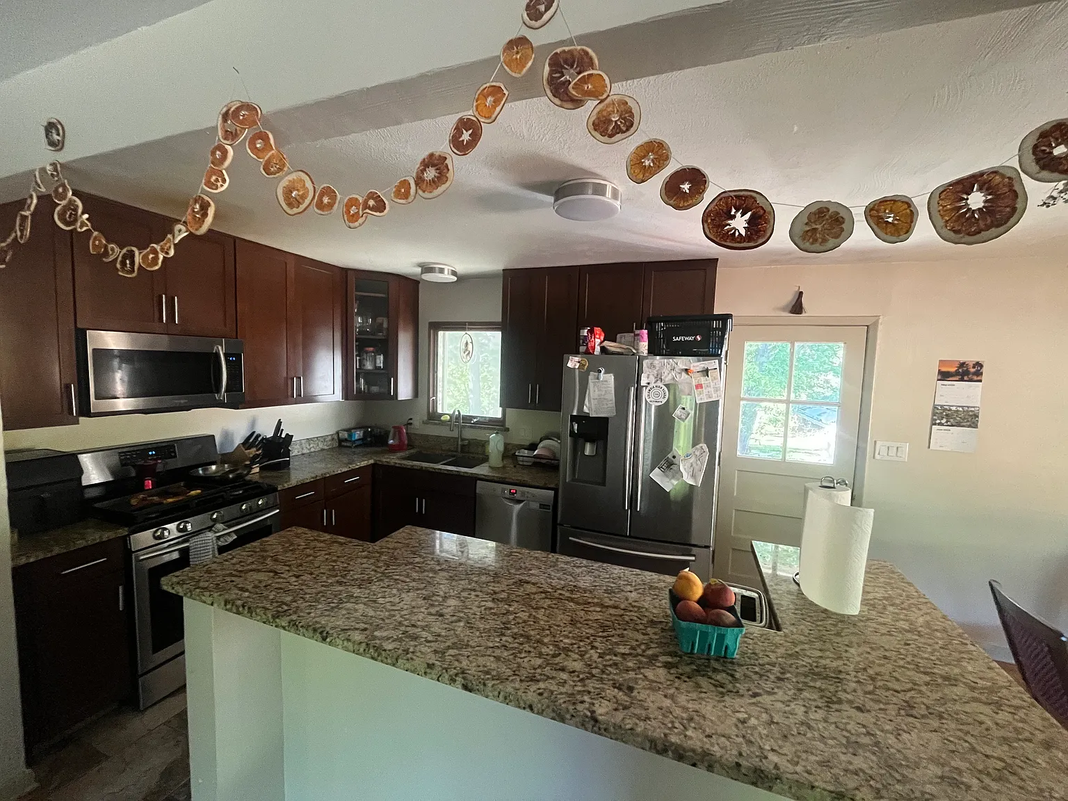 5 bed, 2000 sqft, $940 — Photo 4