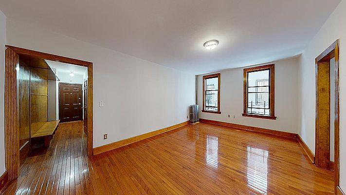1st image of 4122 49th St APT 1R