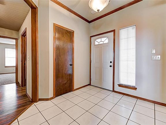 5th image of 2020 Stefanie Ln