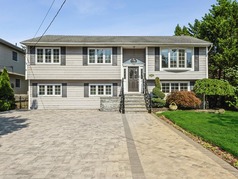 2nd image of 1761 Interlake Dr