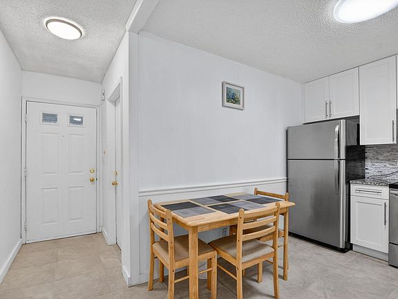 5th image of 9110 Fairbanks Lane #5