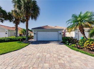 5018 Ventura Ct, Naples, FL 34109