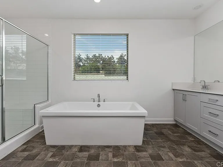 702 Westbrook Loop — Photo 26