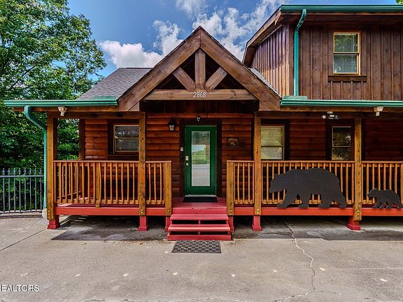 4th image of 2868 Pine Haven Dr