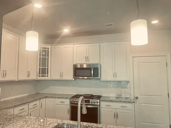 14955 River Walk Way Unit 17, Woodbridge, VA 22191