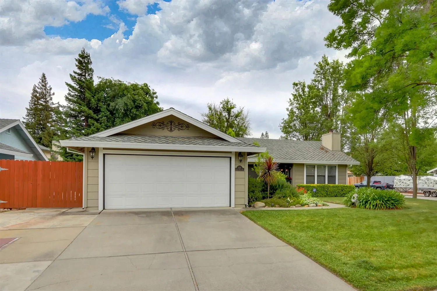 436 Little River Way photo 1