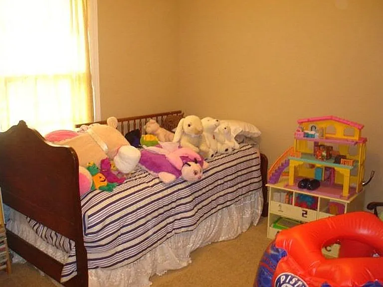 1825 Canberra Dr — Photo 15
