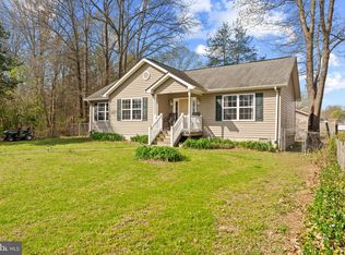 65 Forest Grove Rd, Colonial Beach, VA 22443