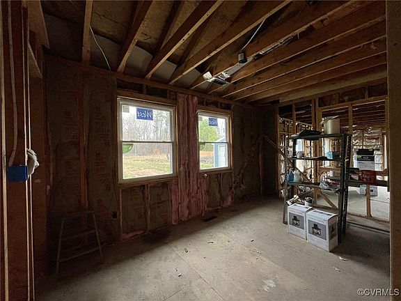 4th image of 28542 Raccoon Ford Rd