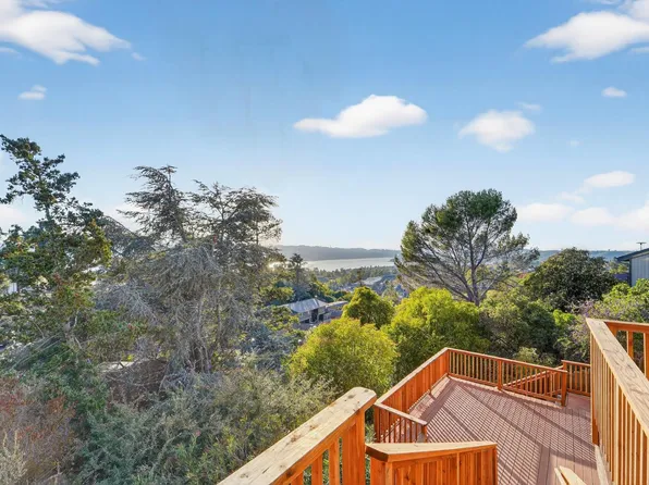 126 Dartmouth Place, Benicia, CA 94510