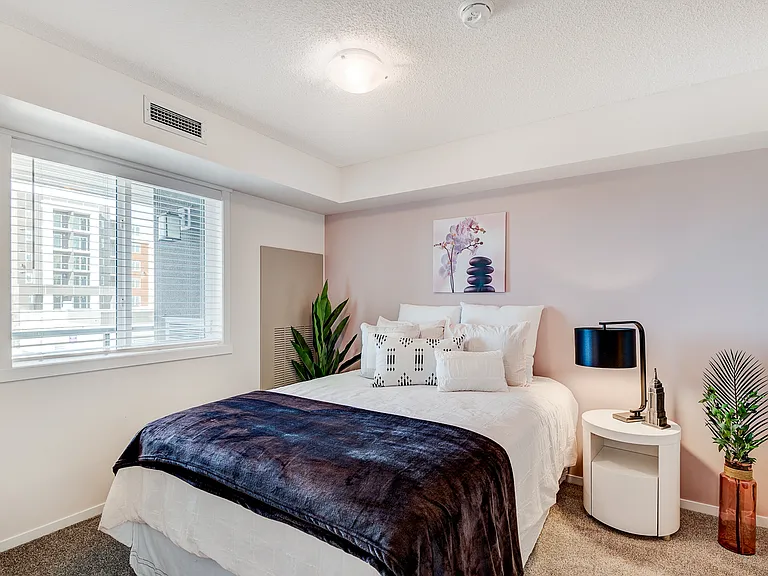 905 Evanston Dr NW — Photo 59
