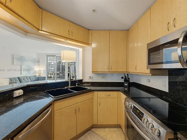 801 Brickell Key Blvd #806 — Photo 7
