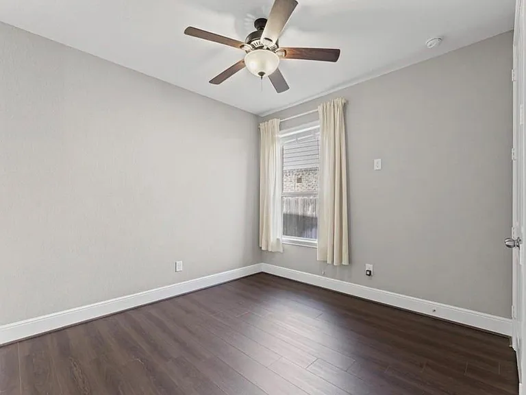 10811 Gates Randal Ct — Photo 10
