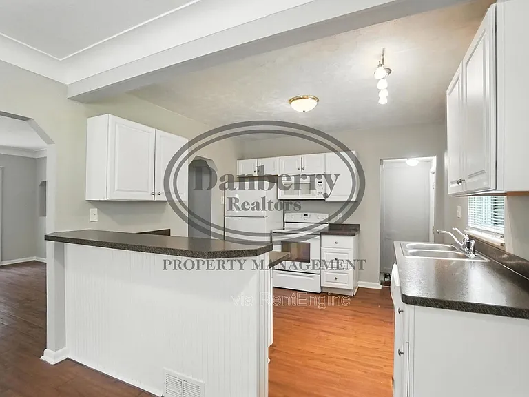 822 Searles Rd — Photo 13
