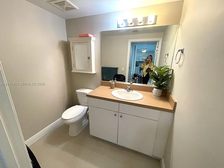 1250 S Miami Ave #2111 — Photo 17