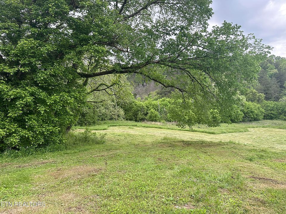 2nd image of 1623 Tater Valley Rd